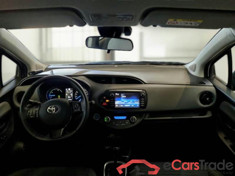 TOYOTA YARIS / 2017 / 5P / BERLINA 1.5 HYBRID ACTIVE MY18 #4