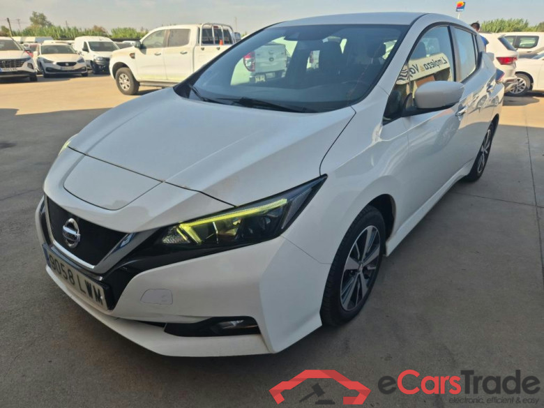 NISSAN LEAF / 2017 / 5P / berlina con portón 40kWh Acenta