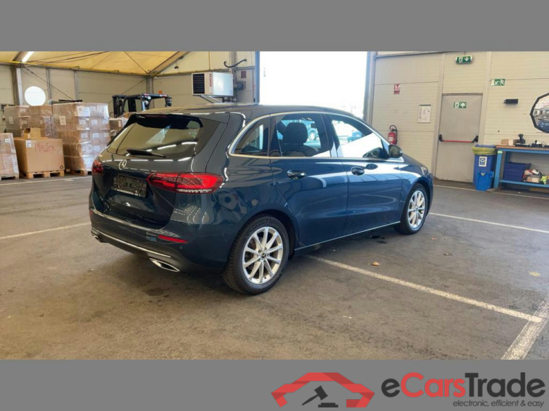 MERCEDES-BENZ B-Class (W247) B 180 Launch Edition #4
