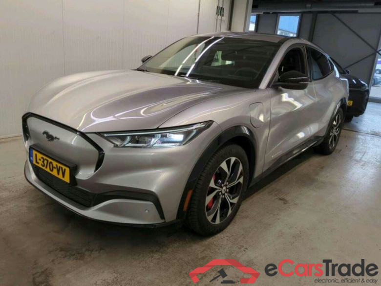 FORD Mustang Mach-E AWD 75 kWh #1