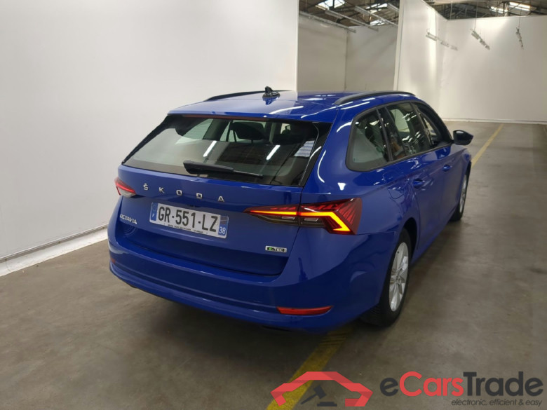 SKODA Octavia Combi / 2020 / 5P / Break 1.5 TSI mHEV e-TEC 150 DSG7 Business #3