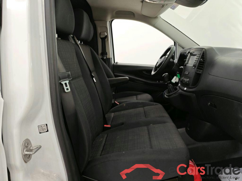 Mercedes-Benz Vito 111CDI Functional XL 4d #3