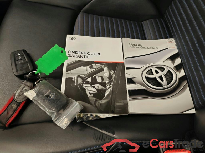 Toyota RAV4 2.5 Hybrid 2WD Bi-Tone Automaat 5d #4