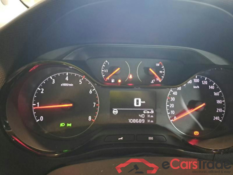 OPEL CROSSLAND X / 2017 / 5P / CROSSOVER 1.5 DIESEL 110CV ADVANCE SeS MT6 #4