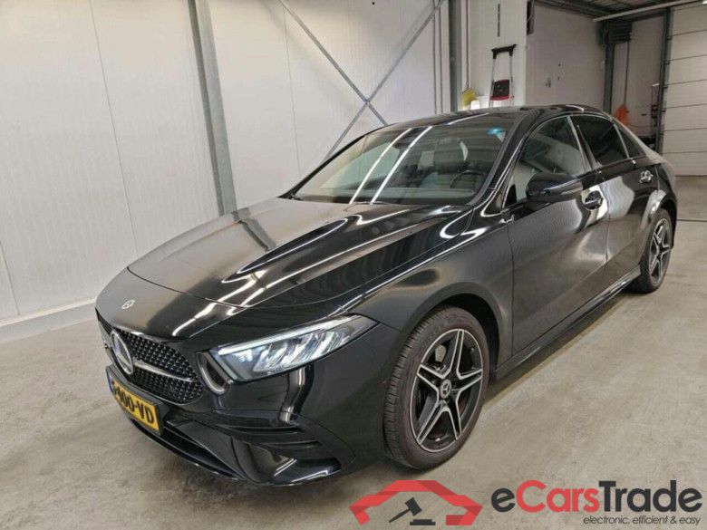 MERCEDES-BENZ A-klasse 250 e AMG Line