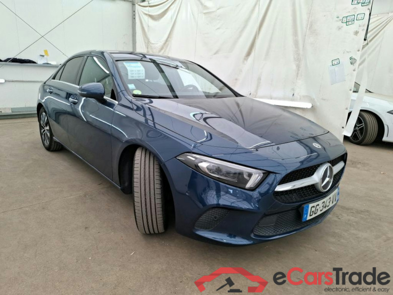 MERCEDES-BENZ Classe A Berline / 2018 / 4P / Berline A 200 d Business Line 8G-DCT #4