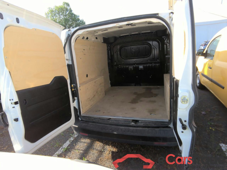DOBLO CARGO 1.6MJT 105 BUSINES #5