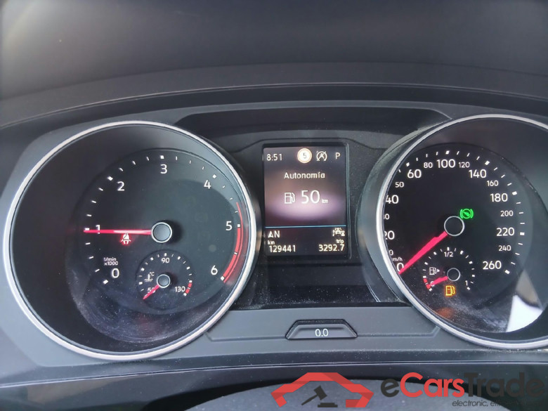 VOLKSWAGEN Tiguan / 2020 / 5P / todoterreno Life 2.0 TDI 110kW (150CV) DSG (AC2) #3