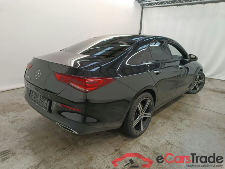 Mercedes-Benz CLA CLA 200 d Luxury Line 4d #2