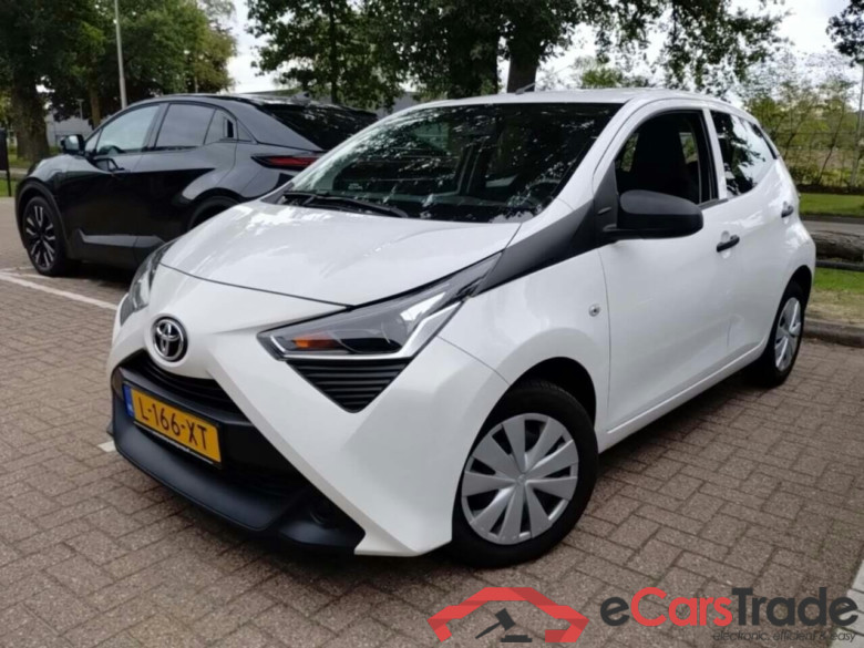 TOYOTA Aygo 1.0 VVT-i x-fun #1