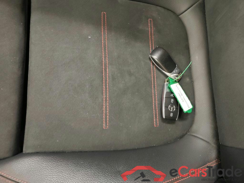 Mercedes-Benz CLA CLA 200 DCT Business Solution AMG 4d #4