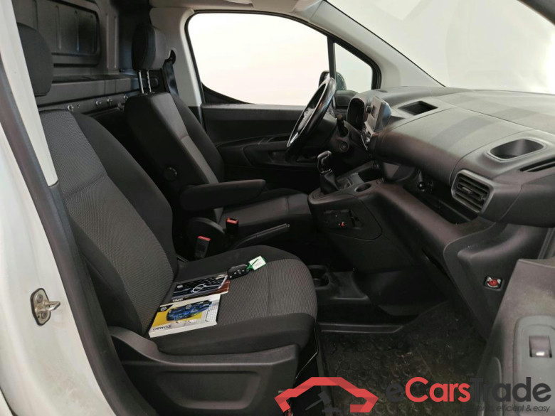 Opel Combo L2H1 1.5D 75kW S/S Edition 2.4T 4d #3