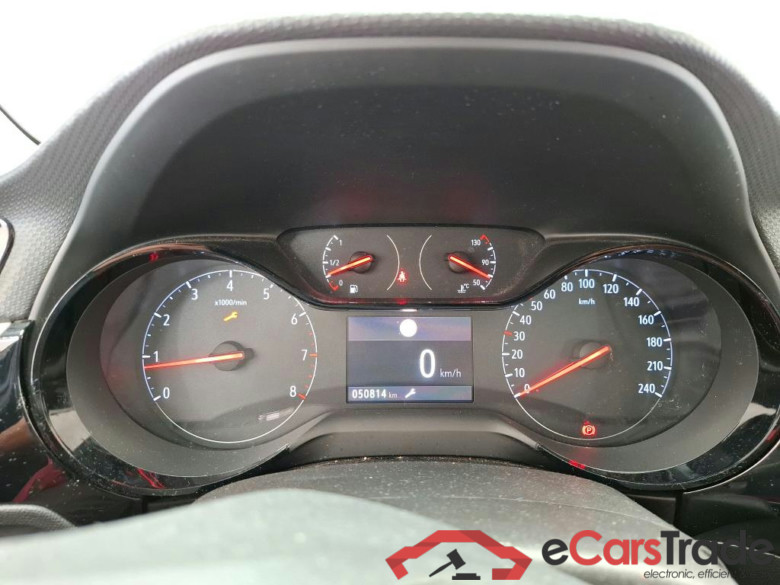 Corsa F Edition 1.2 75CV BVM5 E6d #6