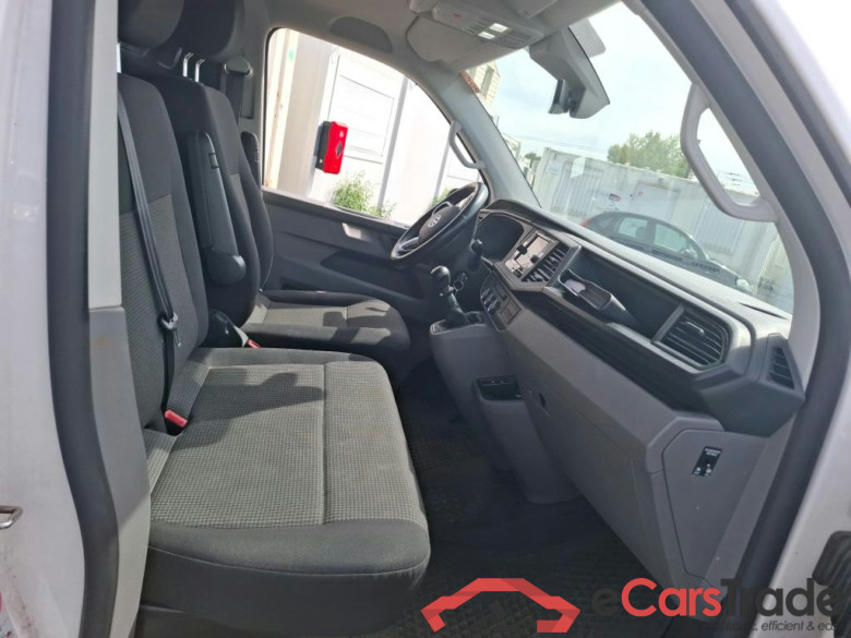 VOLKSWAGEN Transporter / 2019 / 4P / Fourgon tôlé 2.0 TDi 150 4MO L2H1 Business Line #6