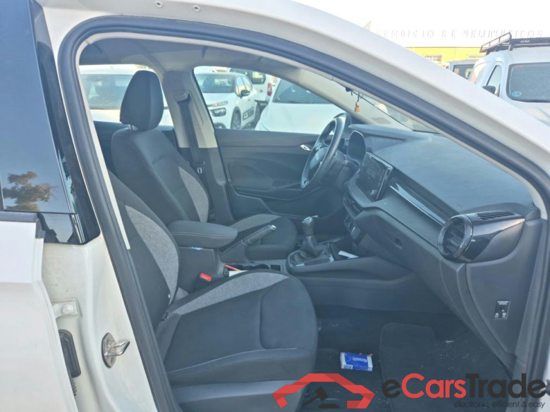 Fabia Essence 1.0 TSI 95CV MT5 6E #6