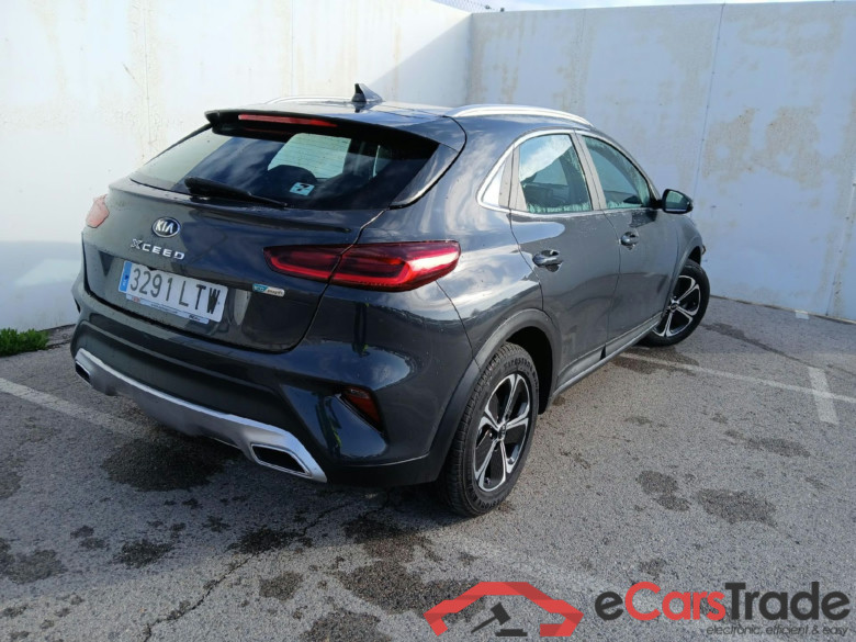 KIA XCeed / 2019 / 5P / todoterreno 1.6 GDi PHEV 104kW (141CV) eDrive (AC) #2