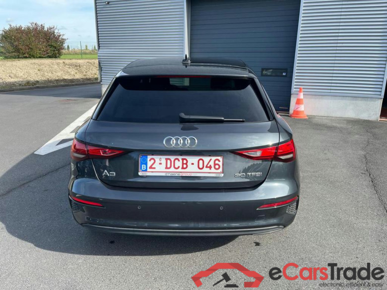 AUDI A3 Sportback 30 TFSI Attraction #4
