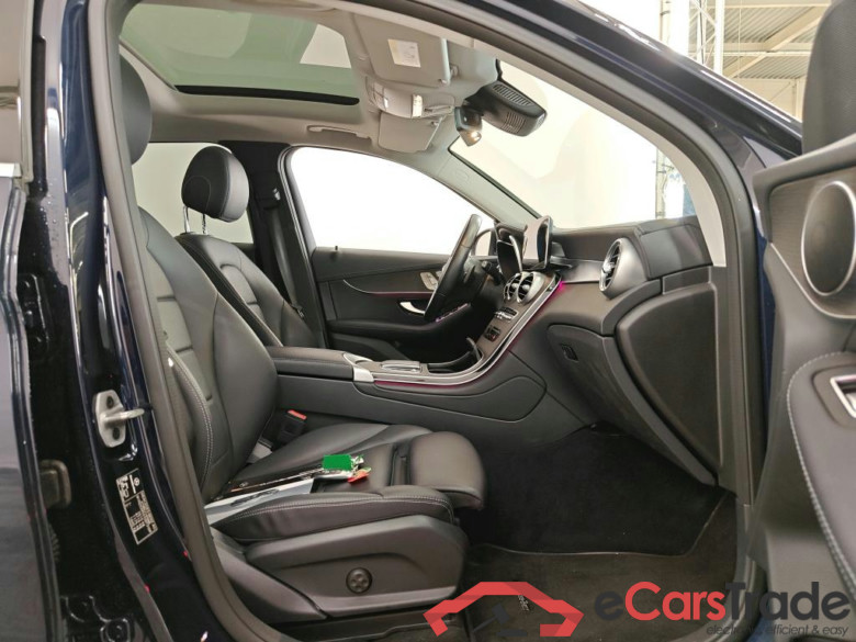 Mercedes-Benz GLC GLC 300e 4MATIC Business Solution Luxury 5d #3