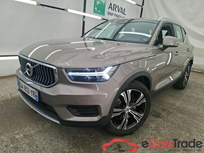 VOLVO XC40 / 2017 / 5P / SUV Recharge T4 211 DCT7 Inscription Busi #1