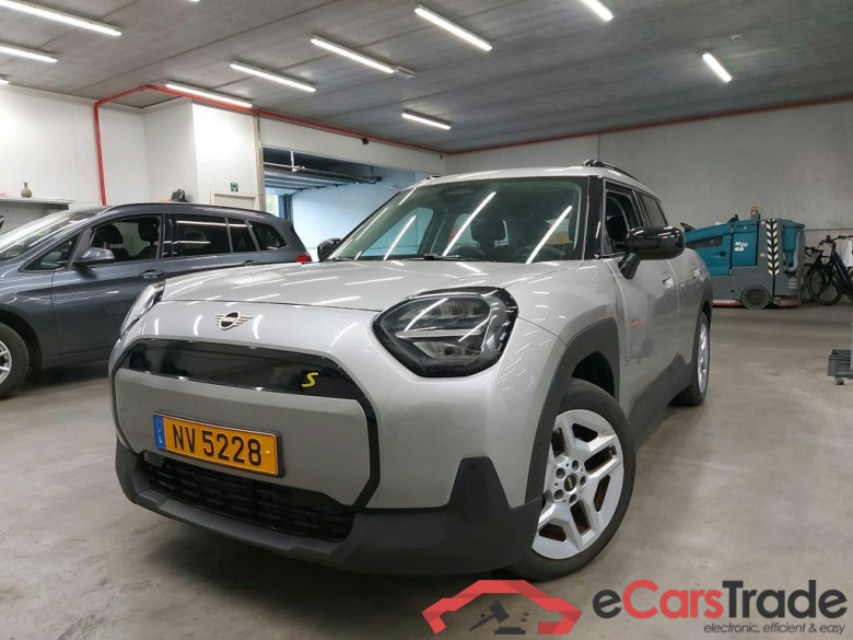 MINI - MIN ACEMAN SE 218PK With Climatic & Navigation & Cruise Control & Park Sensors Front & Rear   * ELECTRIC *