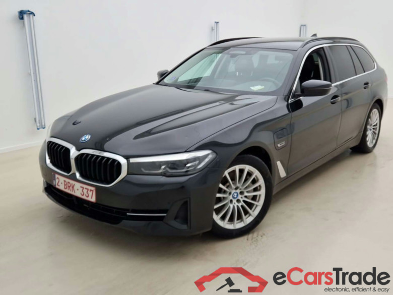 BMW 5-SERIE TOURING 520E AUT