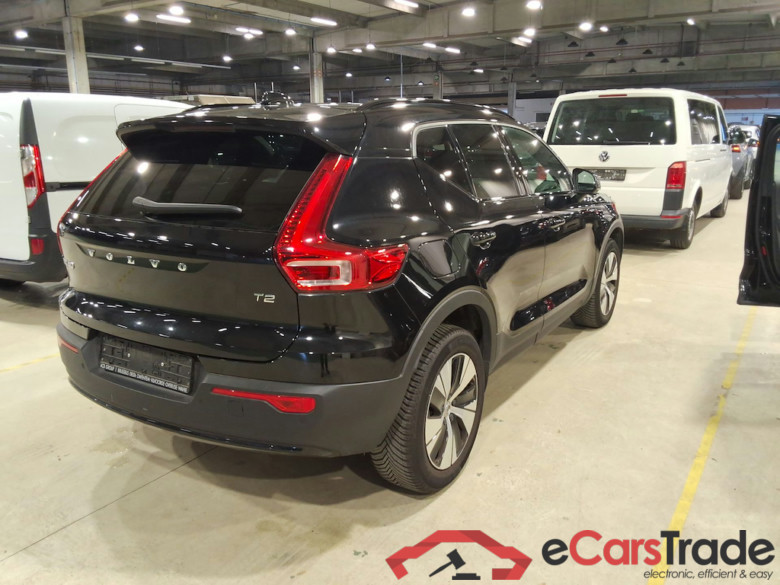 VOLVO XC40 1.5 T2 PLUS LIMITED EDITION AUTO #4