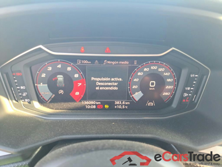 AUDI A1 / 2018 / 5P / berlina con portón Sportback Adrenalin 30 TFSI 81kW (110CV)(SP) #4