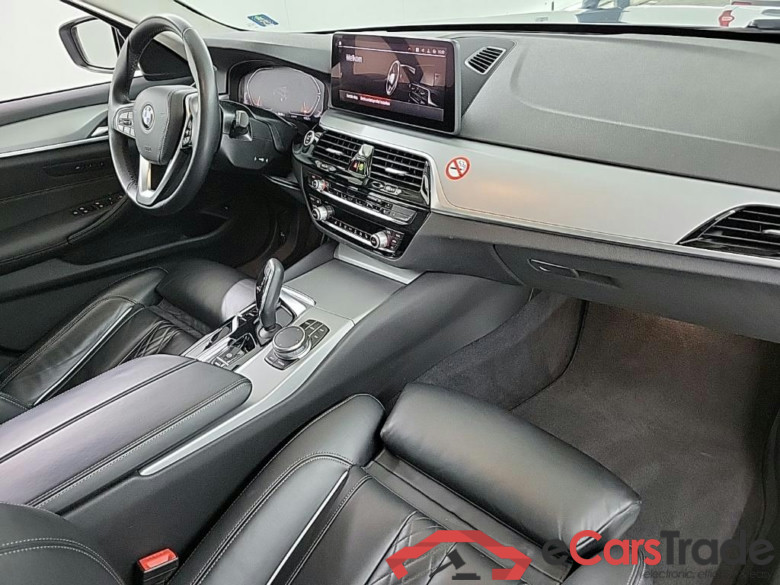 BMW 5-serie Touring 520iA Business Edition Plus 5D 135kW #6