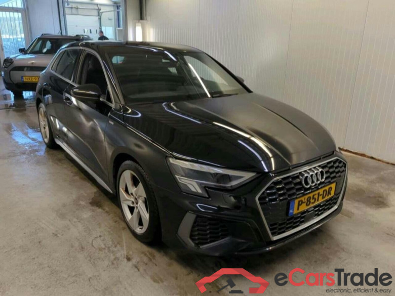 AUDI A3 Sportback 30 TFSI S edition #5