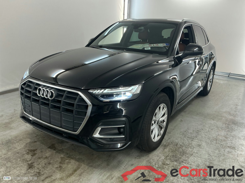 AUDI Q5 2.0 30 TDI S TRONIC BUS. ED. ATTRACTION