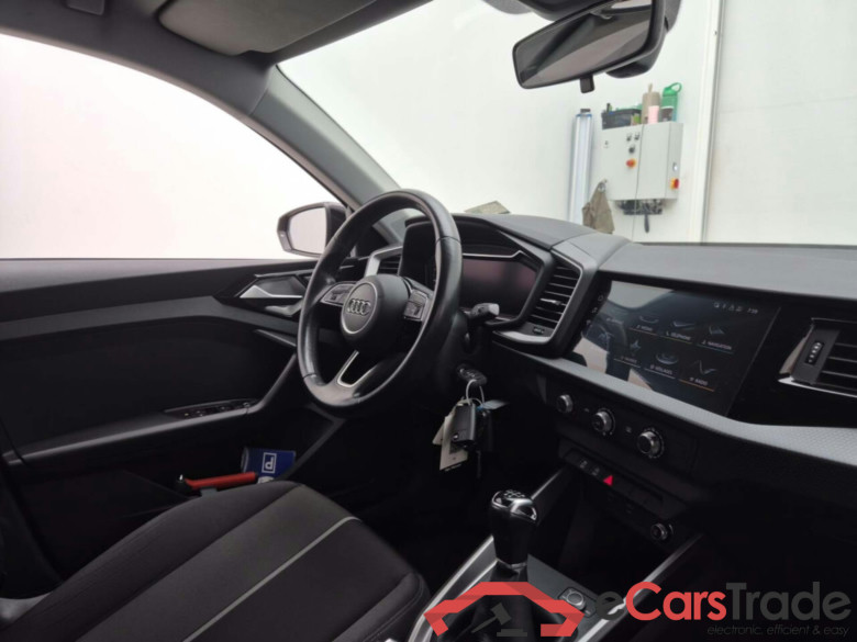 AUDI A1 SPORTBACK 25 TFSI ATTRACTION #3