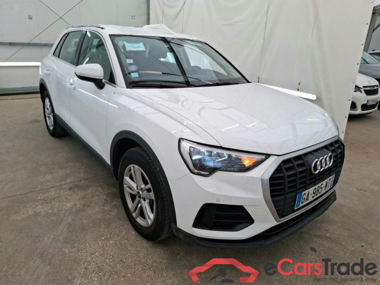 AUDI Q3 / 2018 / 5P / SUV 45 TFSI E 245 S TRONIC DESIGN #4