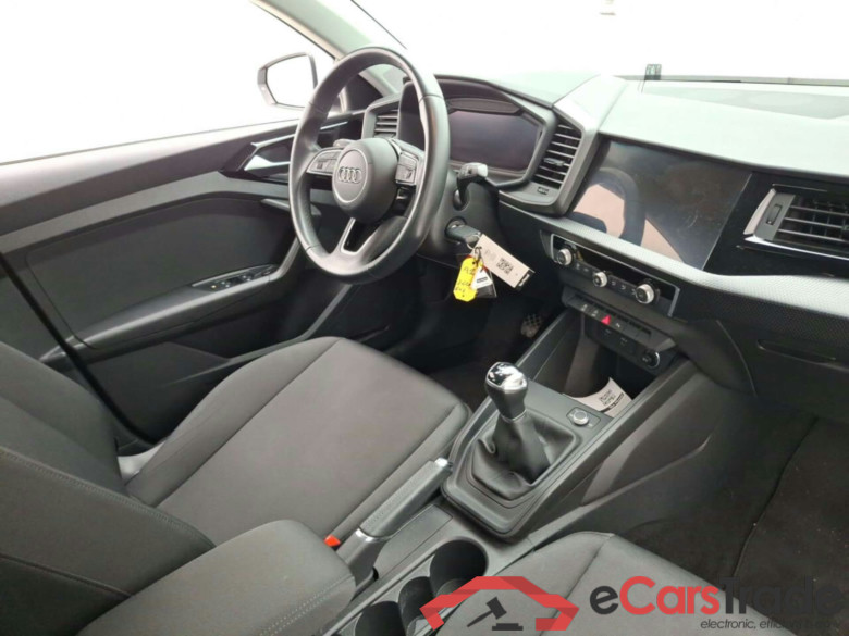 AUDI A1 1.0 25 TFSI ATTRACTION #3