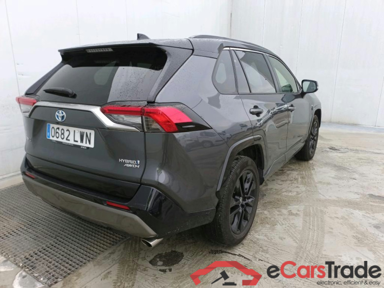TOYOTA Rav4 / 2018 / 5P / todoterreno 2.5l 220H Style 4WD #2