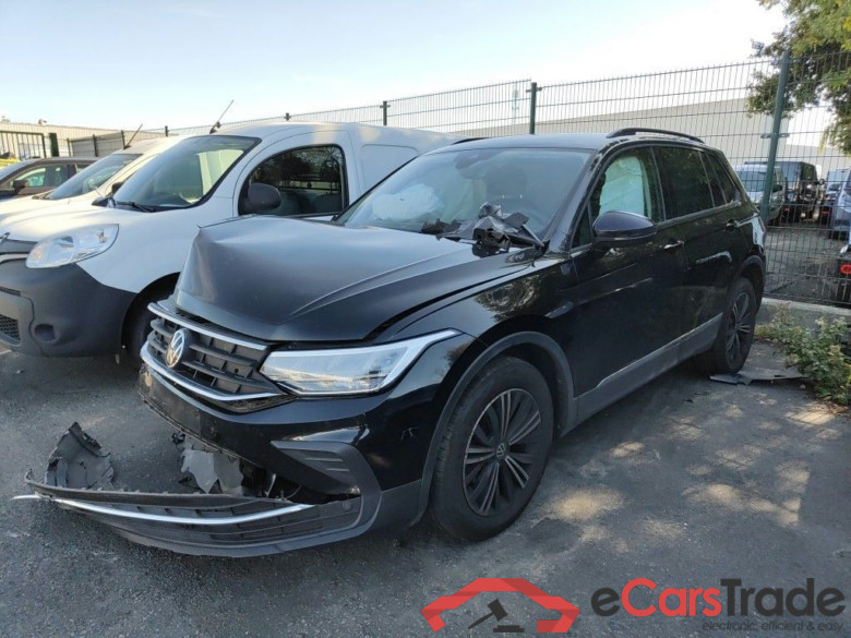 Volkswagen Tiguan 1.5 TSI 96kW Life 5d !!!! Damaged car !!!