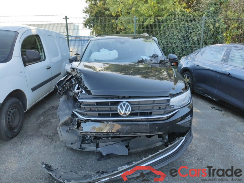Volkswagen Tiguan 1.5 TSI 96kW Life 5d !!!! Damaged car !!! #5