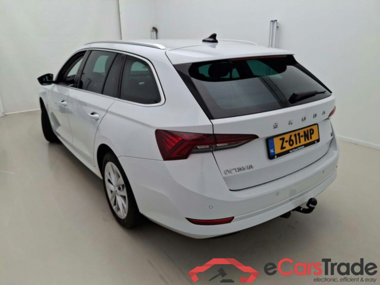 SKODA Octavia Combi 1.4 TSI iV Bns Ed DSG #4