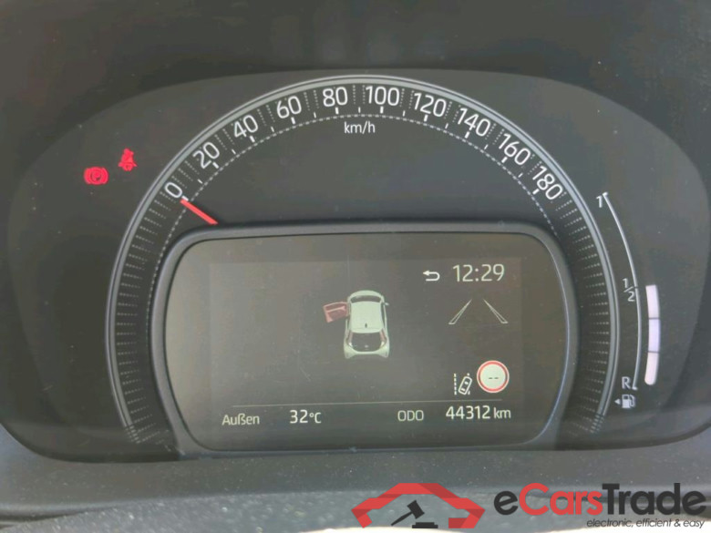 Aygo X 1.0 53KW MT5 E6d #5