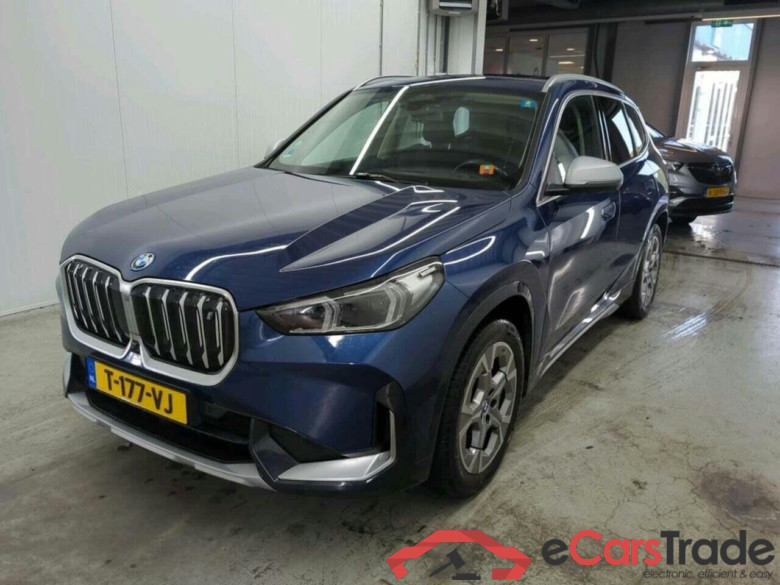 BMW iX1 xDrive30 Launch Ed. #1