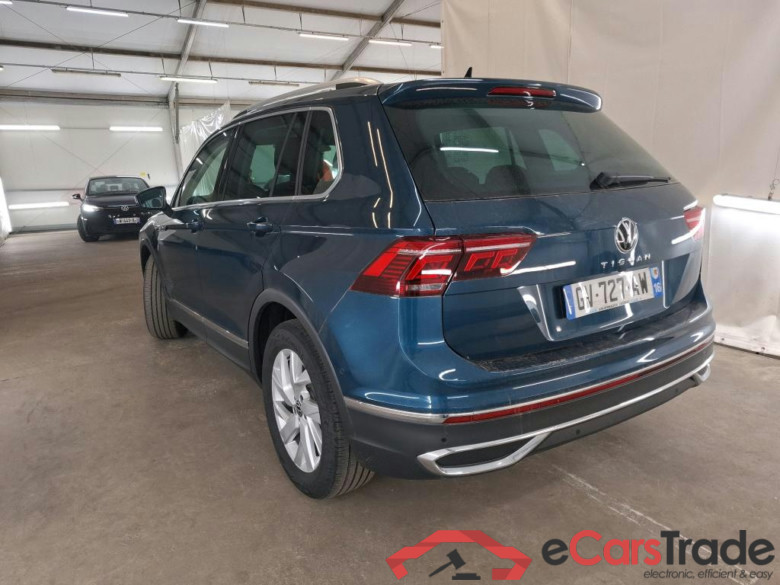 VOLKSWAGEN Tiguan / 2020 / 5P / SUV 2.0 TDI 150 DSG7 Elegance #2
