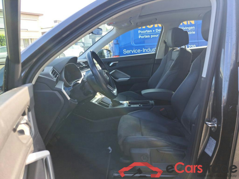 AUDI Q3 1.4 45 TFSI E S TRONIC S LINE #5