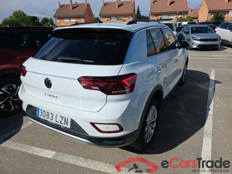 VOLKSWAGEN T-Roc / 2021 / 5P / todoterreno Life 2.0 TDI 85kW (115CV) (AC) #2