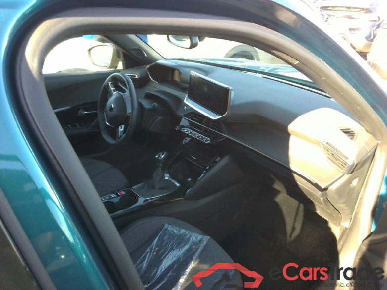 Peugeot 2008 Allure 1.2 100 S&S BVM6 #3