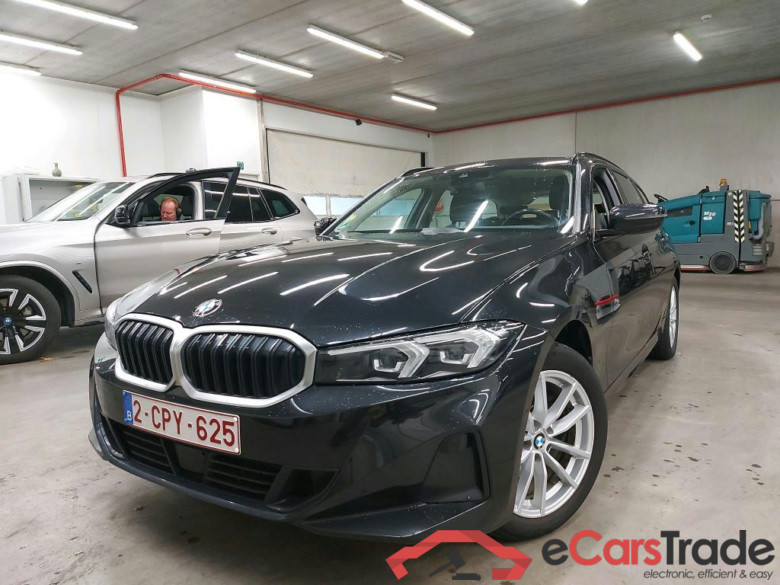 BMW - BMW 3 TOURING 318dA 136PK With Climatic & Navigation & Sport Seats & Active Cruise Control