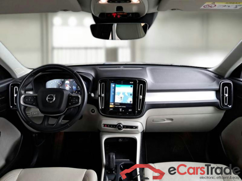VOLVO XC40 / 2017 / 5P / SUV T5 PLUG-IN HYBRID AUTO RECH INSCRIP EXPR #3