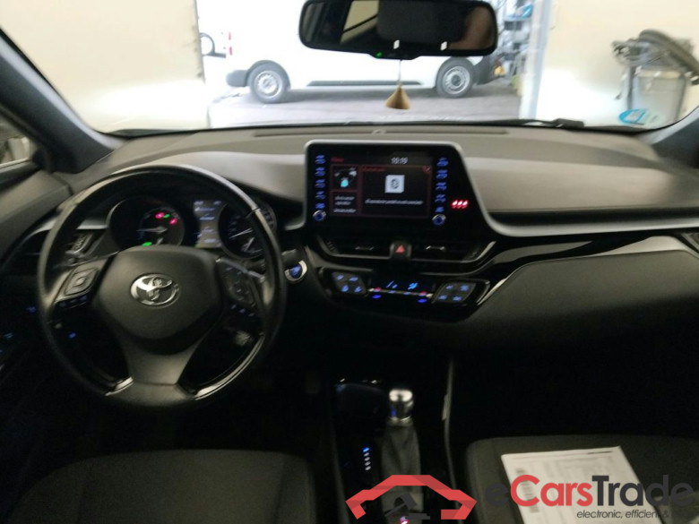 TOYOTA C-HR / 2019 / 5P / todoterreno 1.8 125H Advance #3