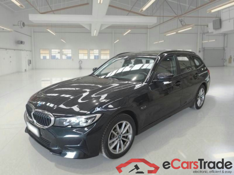 BMW SERIE 3 / 2018 / 5P / STATION WAGON 330E XDRIVE BUSINESS ADVAN. TOURING AUTO