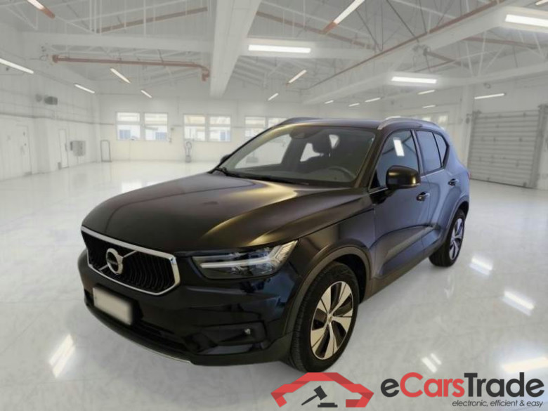 VOLVO XC40 / 2017 / 5P / SUV D3 AUTOMATICO MOMENTUM PRO #1