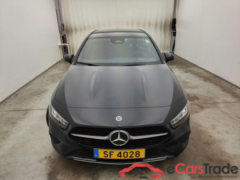 Mercedes-Benz Classe A A 180 Business Line 5d #5