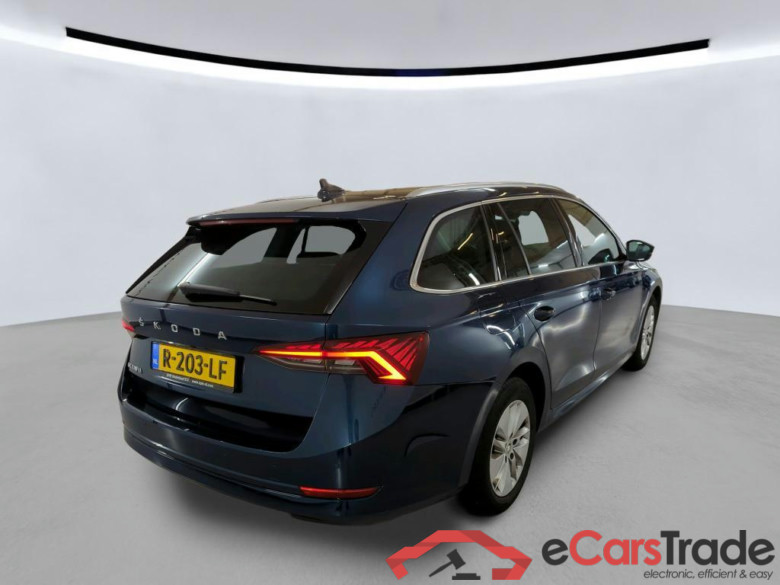 SKODA Octavia Combi 81 kW #5